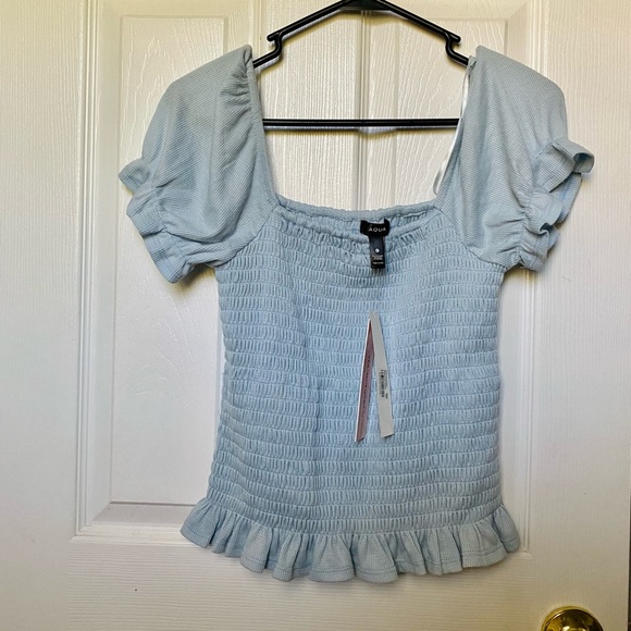 AQUA Smocked Puff-sleeve Top Light Blue Large NEW NWT REG $48 - Picture 2 of 2
